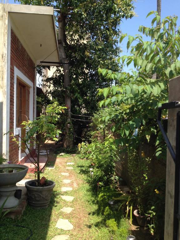 Manik Home Stay Kudapaduwa Rom bilde